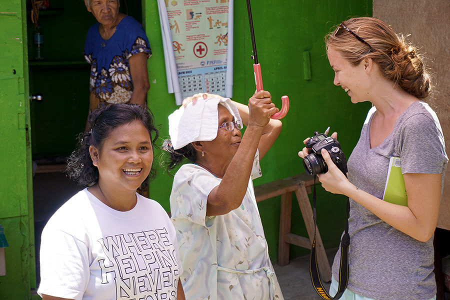 6 Ways Volunteering Overseas Will Change Your Life